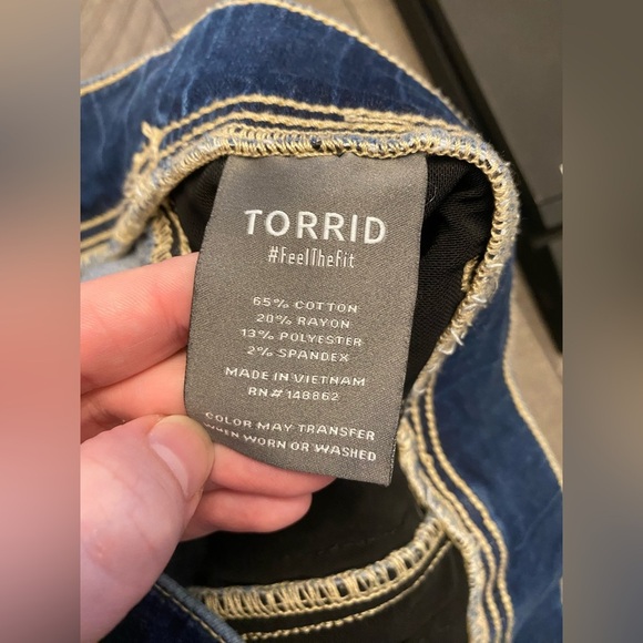 Torrid lean jean slim boot super soft pull on jeans - Picture 4 of 8
